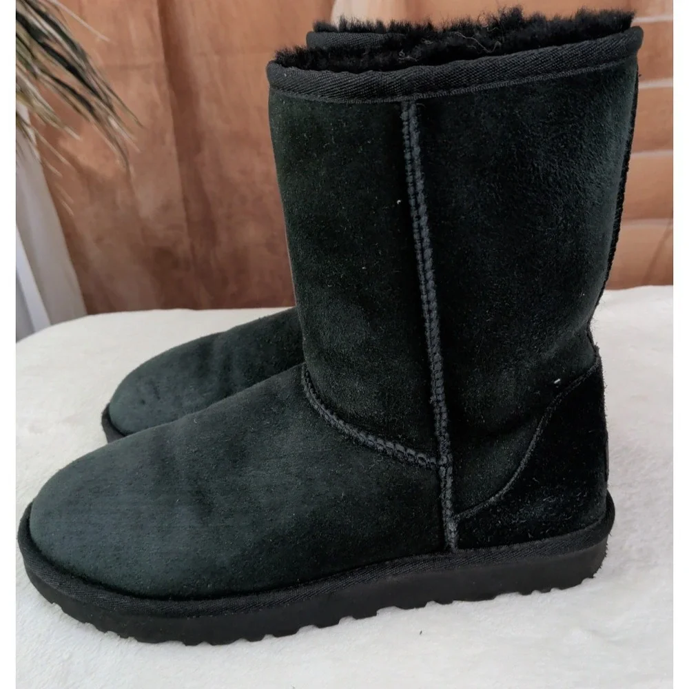 UGG Classic Short Boots in Dark Gray